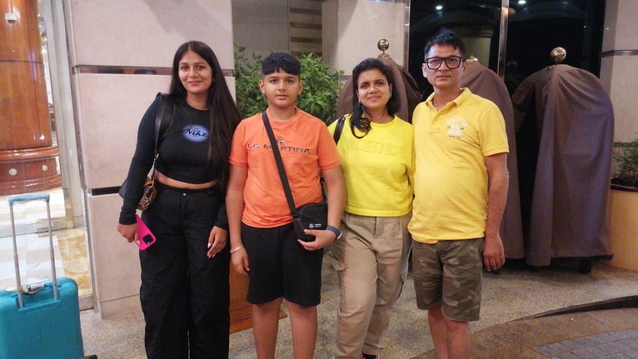 A family welcomed at their Dubai hotel